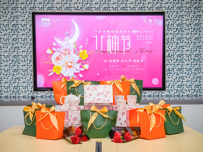 科利瑞克開展慶?！叭恕眿D女節主題